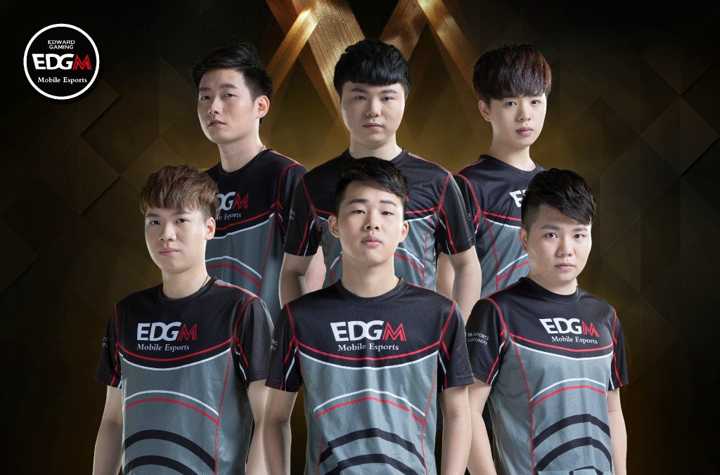 的引援中 的引援中